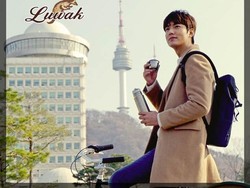 Lee Min Ho Fasih Berbahasa Indonesia di Iklan Terbaru Luwak White Koffie