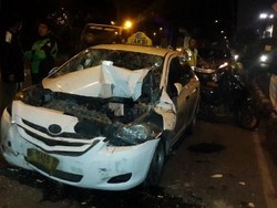 Kecelakaan Taksi dengan Truk di Tol Yos Sudarso, Sopir Meninggal