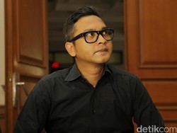 Lembu Clubeighties Kini Sibuk Geluti Dunia E-commerce