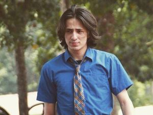 Sebagian Tempurung Kepala Dylan Carr Diangkat saat Operasi