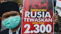 Aksi Kecam Invasi Rusia Ke Suriah