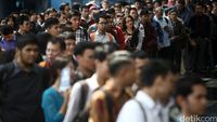 Bursa Kerja Awal Tahun Dipadati Pencari Kerja