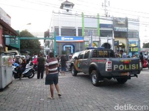 Ogah Bayar, 2 Mahasiswa Duel dengan Tukang Parkir di Jaksel