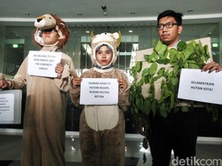 KY Skorsing Parlas Nababan Bakar Hutan Tidak Merusak Lingkungan Hidup