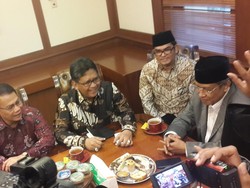 Jelang Rakernas PDIP, Hasto Cs Sowan ke PBNU