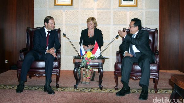 Irman Gusman Terima Menteri Perindustrian dan Perdagangan Rusia