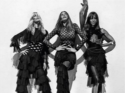 Reuni 3 Supermodel Seksi Era 90an di Kampanye Terbaru Balmain