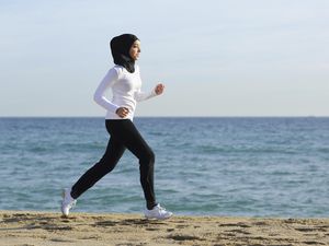 Hijabers London Ungkap Cerita Mengerikan Saat Jilbab Ditarik Pria Tak Dikenal