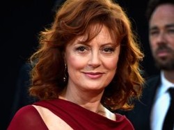 Di Usia 69 Tahun, Susan Sarandon Terpilih Jadi Bintang Iklan Kosmetik