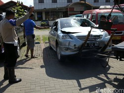 Pengemudi Vios Masih Dirawat di RS di Bawah Penjagaan Polisi