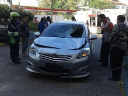 Mobil Yaris Tabrak 2 Pejalan Kaki Hingga Tewas di Kelapa Gading