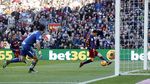 Kalahkan Granada, Barca ke Puncak Klasemen