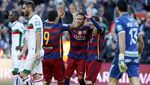 Kalahkan Granada, Barca ke Puncak Klasemen