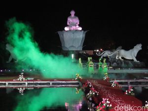 Punya Taman Air Mancur, Purwakarta Jadi Dubainya Indonesia