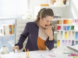 Apakah Penyebab Sering Mengantuk Termasuk Tanda Tumor Otak Dok?