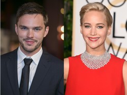 Tak Kunjung Dapat Pacar, Nicholas Hoult Daftar di Kencan Online