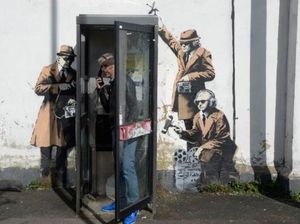 Lagi, Stensil Spy Booth Banksy Dihancurkan Pekerja Bangunan
