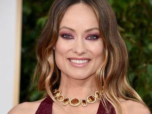 Olivia Wilde Pakai Baby Lotion untuk Melepas Kangen pada Anak