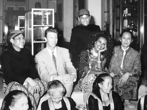 Potret David Bowie di Perayaan Malam Satu Suro