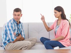 Sering Bertengkar Depan Anak karena Suami Selingkuh