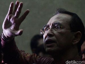 Djan Faridz dkk Jenguk Suryadharma di RSPAD Djan Faridz dkk Jenguk Suryadharma di RSPAD