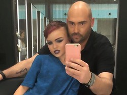 Kisah Bocah Laki-laki 8 Tahun yang Terkenal Karena Jago Makeup