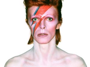 Koleksi Seni David Bowie Tiba di New York dan Siap Dilelang Koleksi Seni David Bowie Tiba di New York dan Siap Dilelang