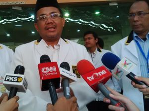 Presiden PKS: Taufik Ridlo Mundur dari Posisi Sekjen