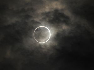 Gerhana Matahari Total, Atraksi Wisata dari Tuhan