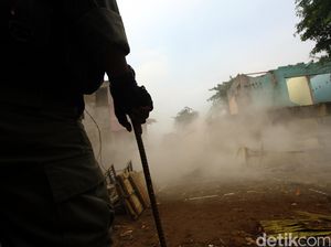Wali Kota Jaksel: Warga Bukit Duri Sudah Dapat Rusun, Teman LSM Jangan Provokasi Wali Kota Jaksel: Warga Bukit Duri Sudah Dapat Rusun, Teman LSM Jangan Provokasi