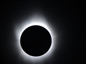 Link Streaming Gerhana Matahari Cincin Api 14 Oktober 2023 Malam Ini!