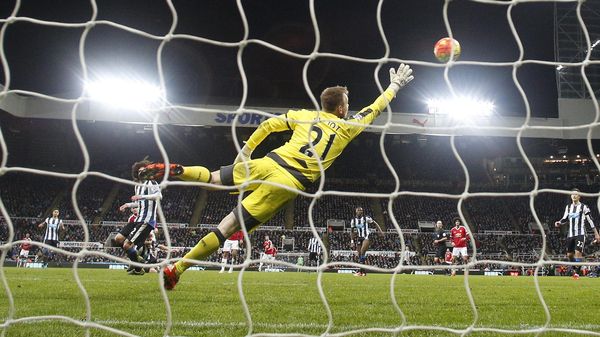 Newcastle vs MU Berakhir Imbang