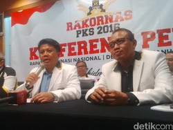 Presiden PKS Sohibul Iman Merapat ke Rumah Dinas JK, Ada Apa?