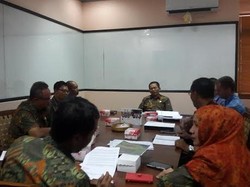 Jalur Proyek SUTET Disoal Pelaku Usaha di Banyuwangi