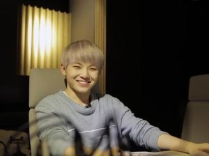Meski Masih Rookie, Woozi Eksis Jadi Produser Seventeen