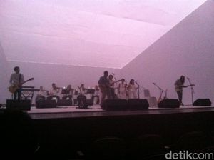 Konser Sinestesia Dimensi Idealis dari Efek Rumah Kaca