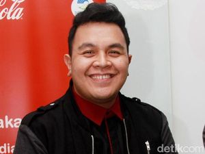 Bersama 50 Musisi Praha, Tulus Rilis Single Baru