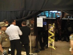 Chiropractic First di Grand Indonesia Disegel Satpol PP