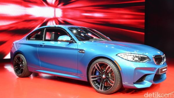 Ini Tampang Mobil Balap Jalanan BMW M2