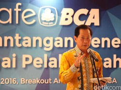 Benarkah Bank Tahan Penyaluran Kredit? Ini Kata Bos BCA
