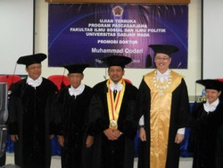 Lulus Memuaskan, M Qodari Resmi Sandang Gelar Doktor Ilmu Politik UGM