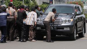 Mobil SUV Tameng Polisi Serbu Teroris
