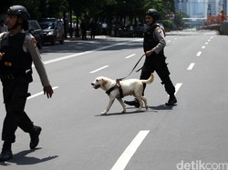 1 Baracuda dan Tiga tim Gegana Masuk ke Dalam Menara Cakrawala