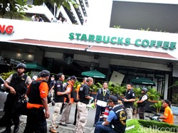 Kisah Polisi Lumpuhkan Teroris Berbaju Hitam yang Menembak Membabi Buta di Thamrin