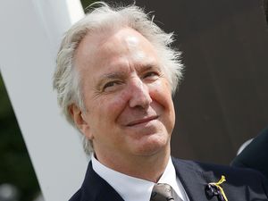 Mengenang Kembali Alan Rickman, Si Profesor Misterius