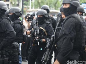 MA Kuatkan Vonis Penjara Seumur Hidup Teroris yang Bunuh 5 Anggota Brimob MA Kuatkan Vonis Penjara Seumur Hidup Teroris yang Bunuh 5 Anggota Brimob
