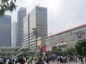 Saksi: Terdengar 6 Kali Ledakan, Sarinah Mencekam