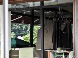 Jelang Tengah Malam, Keluarga Korban Ledakan Thamrin Sambangi RS Polri