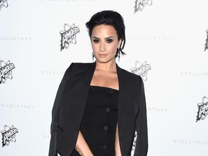 Demi Lovato Belajar Menerima Diri Sendiri dari Keluarga Kardashian