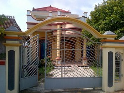 Rumah Kosong dan Jejak Samar Bahrun Naim di Demak